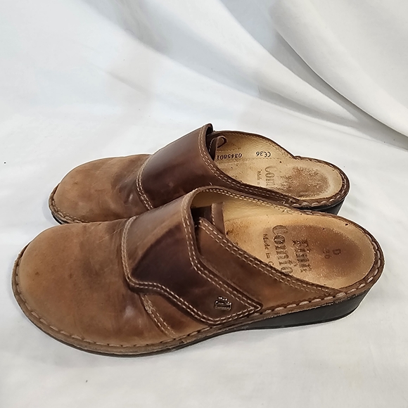 Brown Leather Slip-On Clogs - Picture 4 of 5